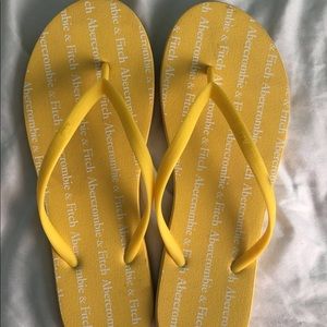 Abercrombie & Fitch Flip Flops